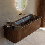 MONDIAZ KURVE-DLUX meuble de salle de bains 125 cm avec module 25 L couleur Walnut avec 1 tiroir et 1 porte. Lavabo BIG MEDIUM à droite sans trou de robinet couleur Lava. SW1137253