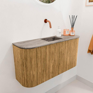 Mondiaz JOYA-DLUX 83.2cm toiletmeubel - ronding links en rechts kleur Oak - Wastafel FAYE positie Midden Zonder kraangat kleur Oza.