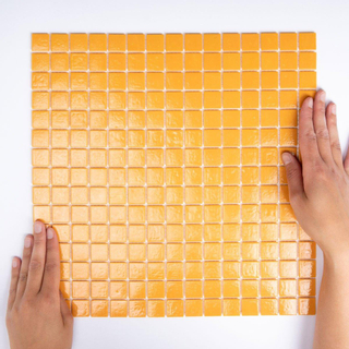 The Mosaic Factory Amsterdam carrelage mosaïque 32.2x32.2cm pour mur et sol intérieur et extérieur carré verre orange
