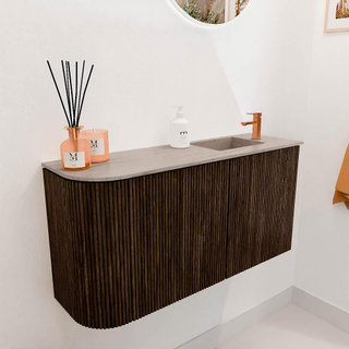 Mondiaz JOYA-DLUX 81.6cm toiletmeubel - ronding links kleur Walnut - Wastafel FAYE positie Rechts 1 kraangat kleur Saba.