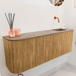 Mondiaz JOYA-DLUX 111.6cm toiletmeubel - ronding links kleur Oak - Wastafel FAYE positie Rechts Zonder kraangat kleur Arena.