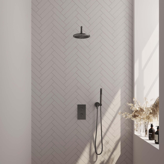 Brauer Gunmetal Edition Douche pluie thermostatique avec pommeau 20cm et bras mural courbé 40cm et douchette Stylo 1 jet flexible lisse avec coude mural Gunmetal brossé PVD