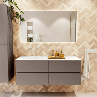 Mondiaz VICA ensemble de meuble de salle de bain - 130cm - meuble sous-vasque fumée - 4 tiroirs - lavabo lune gauche - 1 trou de robinet - couleur talc - miroir LED - version XL 60cm haut