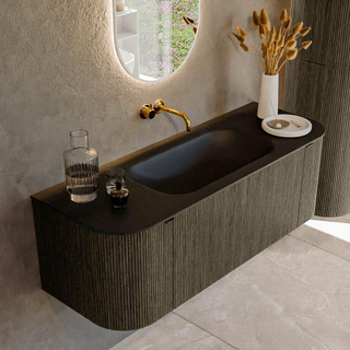 Mondiaz KURVE Badkamermeubelset - 130x46x40cm - 1 lade - 2 deuren - wastafel solid surface - midden - zonder kraangat - Shadow