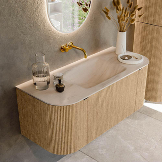 MONDIAZ KURVE-DLUX 110cm badmeubel ronding Links + Rechts kleur Oak met 1 lade en 2 deuren. Wastafel CLOUD Midden zonder kraangat Meli.