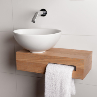 Wiesbaden Oak houten toiletset compleet met Hotbath inbouwkraan, waskom links, houten blad, sifon en afvoerplug geborsteld nikkel