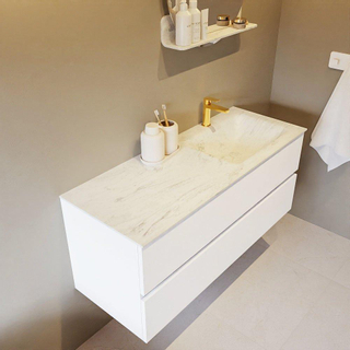 Mondiaz VICA-DLUX Ensemble de meuble de salle de bain - 120cm - meuble sous-vasque talc - 2 tiroirs - lavabo encastré cloud droite - 1 trou de robinet - version haute de 60cm - opalo