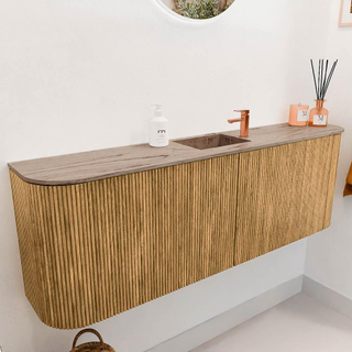 Mondiaz JOYA-DLUX 123.2cm toiletmeubel - ronding links en rechts kleur Oak - Wastafel FAYE positie Midden 1 kraangat kleur Arena.