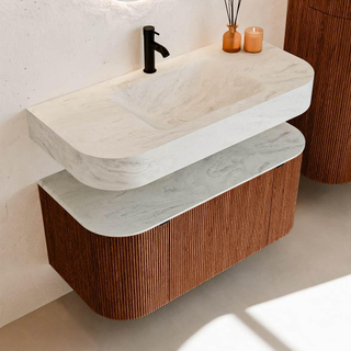 MONDIAZ THOR-DLUX 100cm badmeubel ronding links + rechts kleur Ruby met 1 lade en 2 deuren. Vrijhangende wastafel CLOUD Midden 1 kraangat kleur Opalo.