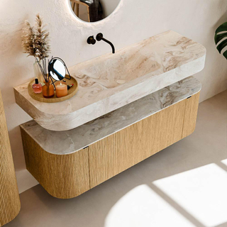 MONDIAZ THOR-DLUX 140cm badmeubel ronding links + rechts kleur Oak met 1 lade en 2 deuren. Vrijhangende wastafel CLOUD Midden zonder kraangat kleur Frappe.