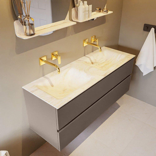 Mondiaz VICA-DLUX ensemble de meuble de salle de bain - 130cm - meuble sous-vasque fumée - 2 tiroirs - lavabo encastré nuage double - sans trous de robinet - version haute 60cm - ostra