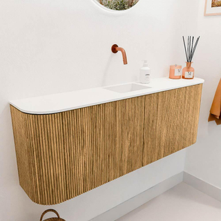 Mondiaz JOYA 113.2cm toiletmeubel - ronding links en rechts kleur Oak - Wastafel FAYE positie Midden Zonder kraangat kleur Talc.