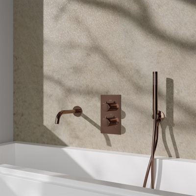 Fortifura Calvi Robinet de baignoire - bec 22cm à raccourcir - flexible - douchette stick - partie encastrable - support mural - Cuivre brossé