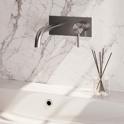 BRAUER Brushed Carving Wastafelmengkraan inbouw - gebogen uitloop links - hendel lang smal carving - inclusief inbouwdeel - afdekplaat - model A 1 - PVD - geborsteld RVS