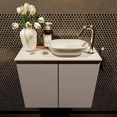 Mondiaz Fowy Toiletmeubel - 60x50x23cm - smoke mat - 1 kraangat - wasbak rechts - 2 deuren - solid surface - blad MDF - wasbak: wit