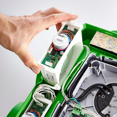 Paket Duco All-in-one avec DucoBox Focus, 2 vannes de régulation CO2, vanne de régulation d'humidité, interrupteur de commande et paquet Silent Plus