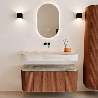 MONDIAZ THOR-DLUX 110cm badmeubel ronding links + rechts kleur Ruby met 1 lade en 2 deuren. Vrijhangende wastafel CLOUD Midden zonder kraangat kleur Frappe.