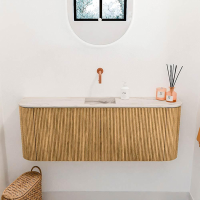 Mondiaz JOYA-DLUX 113.2cm toiletmeubel - ronding links en rechts kleur Oak - Wastafel FAYE positie Midden Zonder kraangat kleur Nata.