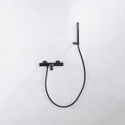 FugaFlow Eccelente Sobrado Badkamer Thermostatische badkraan met staafhanddouche, handdouchehouder en gladde doucheslang mat zwart