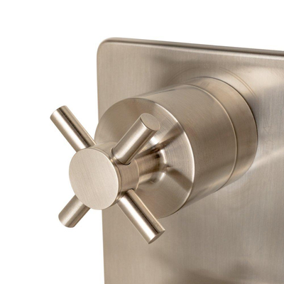 Xellanz Cross partie apparente pour mitigeur thermostatique encastré 2 voies acier brossé PVD