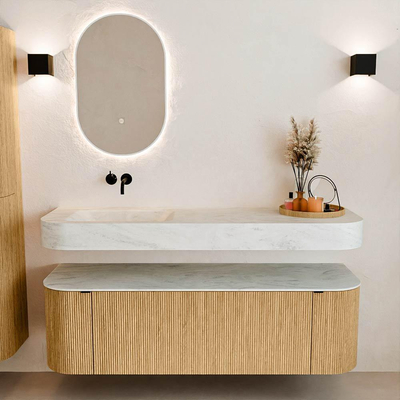 MONDIAZ THOR-DLUX 150cm meuble de salle de bains arrondi gauche + droite couleur Oak avec 1 tiroir et 2 portes. Vasque suspendue CLOUD gauche sans trou de robinet couleur Opalo.