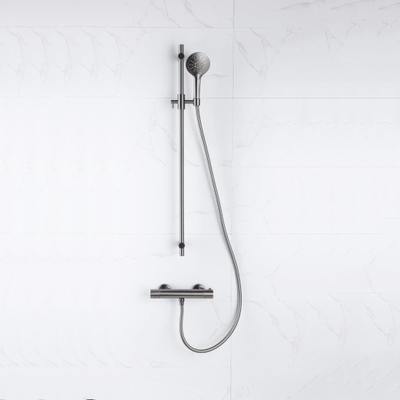 FugaFlow Eccelente Sobrado Ensemble de douche barre curseur avec douchette ronde, flexible lisse et robinet de douche Gunmetal PVD