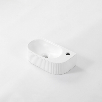 Fugaflow Eccelente Pietra Fontein - 40x22x12cm - Rechts - Geribbeld - halfrond - 1 kraangat - Keramiek - Wit Mat