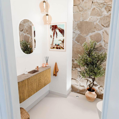 Mondiaz JOYA-DLUX 113.2cm toiletmeubel - ronding links en rechts kleur Oak - Wastafel FAYE positie Midden 1 kraangat kleur Arena.