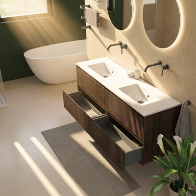 Saniclass Holz Atelier Ensemble de meubles de salle de bains - 160x45x62cm - Lavabo Vygo en céramique blanc - 2 vasques - sans trous de robinetterie - 4 tiroirs - chêne charcoal mat (bois)