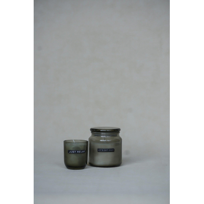 Wellmark Bougie parfumée - Dark Amber - grande - 9.5x11cm - verre transparent - Let's Get Cozy