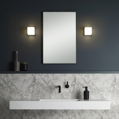 Astro Cube Wandlamp 8x8x10.5cm IP44 fitting G9 chroom