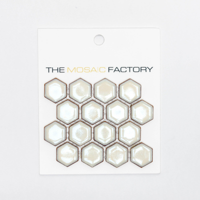 SAMPLE The Mosaic Factory Barcelona Carrelage mosaïque - 2.3x2.6x0.5cm - Hexagon Geglazuurd porcelaine zacht blanc met retro rand