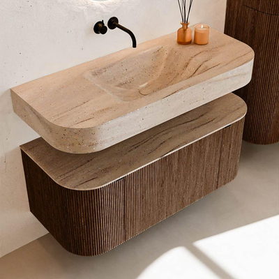 MONDIAZ THOR-DLUX 110cm badmeubel ronding links + rechts kleur Walnut met 1 lade en 2 deuren. Vrijhangende wastafel CLOUD Midden zonder kraangat kleur Saba.
