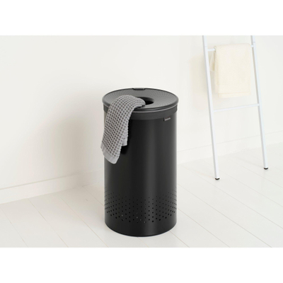 Brabantia Wasbox - 60 liter - couvercle en plastique - sac à linge amovible - matt black/donker grijs