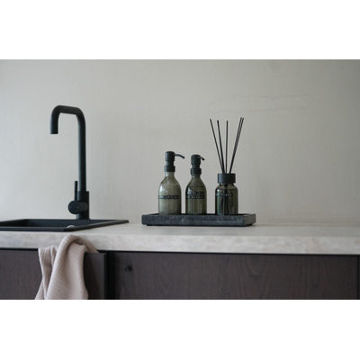 Wellmark Bâtons parfumés 200ml smokeyblack Dark Amber SMELLS LIKE HOME