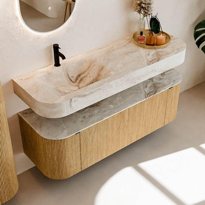 MONDIAZ THOR-DLUX 140cm badmeubel ronding links + rechts kleur Oak met 1 lade en 2 deuren. Vrijhangende wastafel CLOUD Links 1 kraangat kleur Frappe.