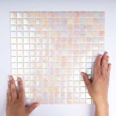 The Mosaic Factory Amsterdam carrelage mosaïque 32.2x32.2cm pour mur et sol intérieur et extérieur carré verre rose clair perlé