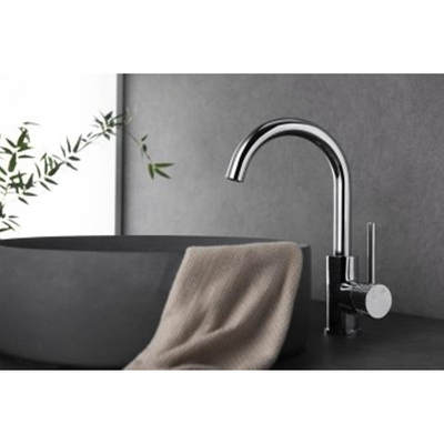 Wiesbaden Ribbd Mitigeur lavabo avec bec pivotant et coldstart chrome