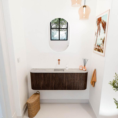 Mondiaz JOYA-DLUX 123.2cm toiletmeubel - ronding links en rechts kleur Walnut - Wastafel FAYE positie Midden Zonder kraangat kleur Glace.