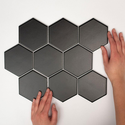 The Mosaic Factory Barcelona mozaïektegel - 25.6x29.6cm - wand en vloertegel - Zeshoek/Hexagon - Porselein Black Mat