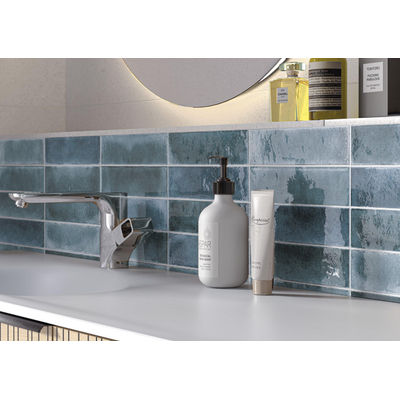 SAMPLE Terravito Giavelo wand- en vloertegel - 6x24.6cm - 8.4mm - Rechthoek - Overig - glans groen - Turquoise
