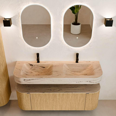 MONDIAZ THOR-DLUX 140cm badmeubel ronding links + rechts kleur Oak met 1 lade en 2 deuren. Vrijhangende wastafel CLOUD Dubbel 2 kraangaten kleur Arena.