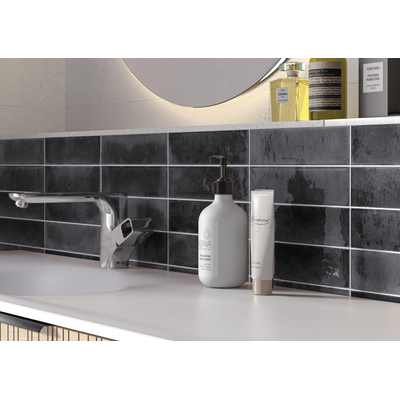 SAMPLE Terravito Giavelo wand- en vloertegel - 6x24.6cm - 8.4mm - Rechthoek - Overig - glans antraciet - Anthracite