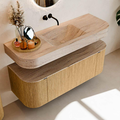 MONDIAZ THOR-DLUX 130cm badmeubel ronding links + rechts kleur Oak met 1 lade en 2 deuren. Vrijhangende wastafel CLOUD Midden zonder kraangat kleur Saba.