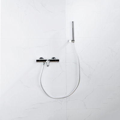 FugaFlow Eccelente Sobrado Badkamer Thermostatische badkraan met staafhanddouche, handdouchehouder en gladde doucheslang chroom