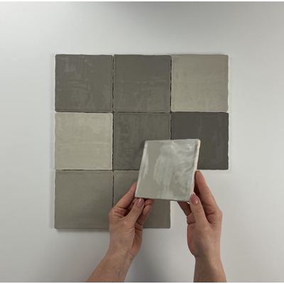 Terravito MalenoTaupe brillant fait main 13x13