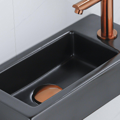 QeramiQ Fuente pack lave-mains – 37,5 x 18,5 x 9 cm – céramique noir mat – perçage à droite – robinet cuivre brossé