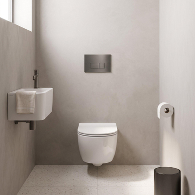 QeramiQ Dely Swirl Toiletset - 36.3x51.7cm - Geberit UP720 Duofix Sigma inbouwreservoir - rimless - diepspoel - slim zitting - bedieningsplaat gunmetal - rechthoekige knoppen - mat wit