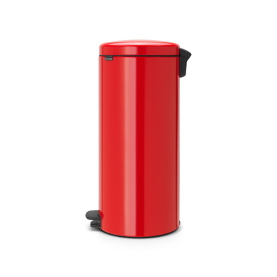 Brabantia NewIcon Poubelle à pédale - 30 litres - seau intérieur en plastique - passion red