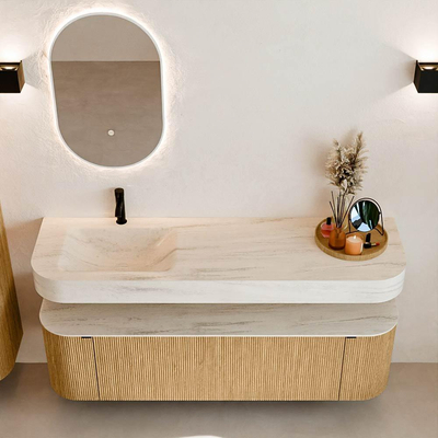 MONDIAZ THOR-DLUX 160cm badmeubel ronding links + rechts kleur Oak met 1 lade en 2 deuren. Vrijhangende wastafel CLOUD Links 1 kraangat kleur Meli.